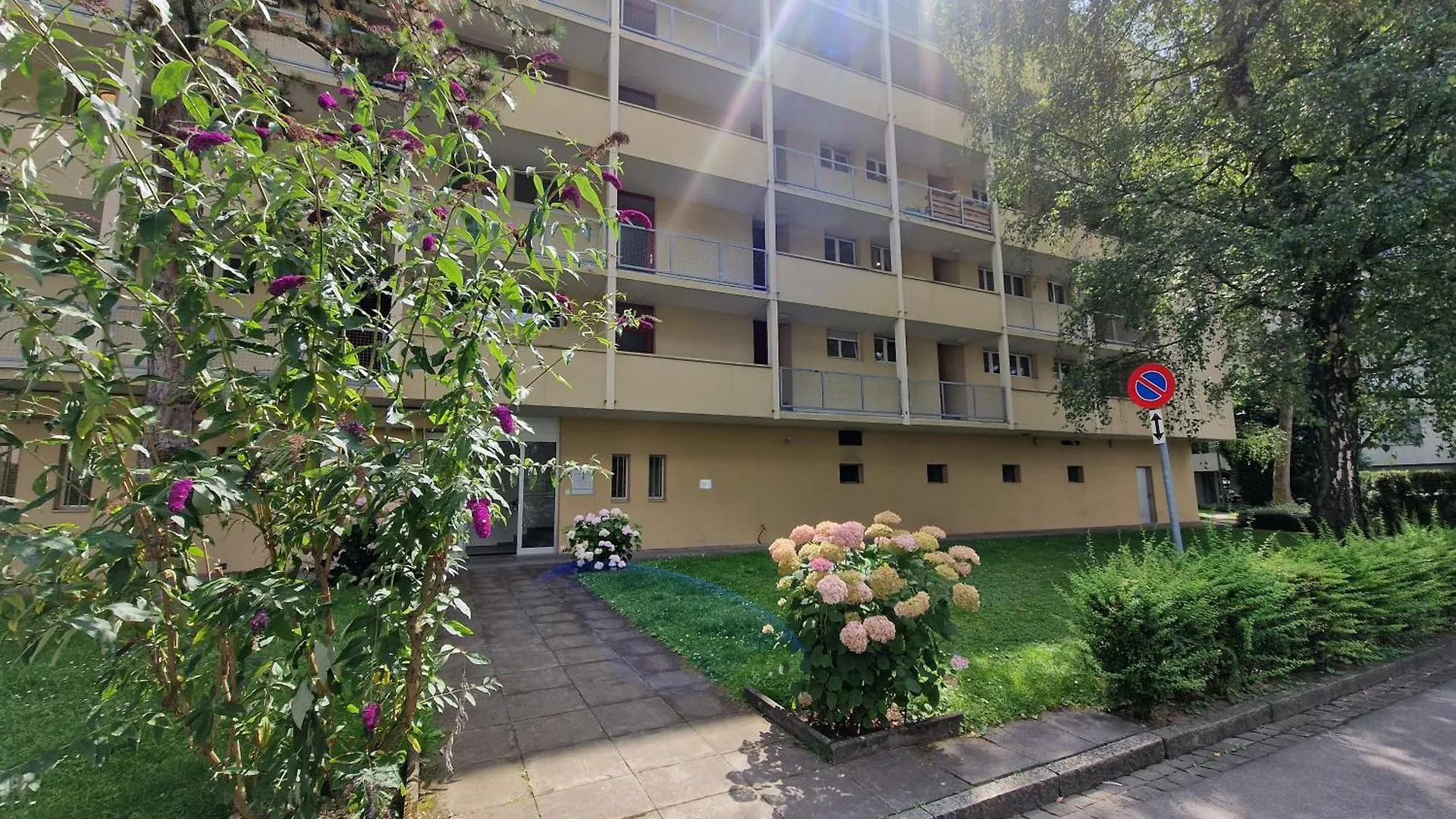 Homestay Doppelzimmer In Der Naehe Des Stadions Basel